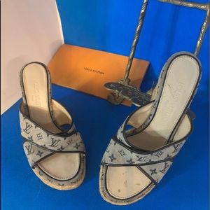 Louis Vuitton mini monogram espadrille wedges LV Toe Mule Ibiza  Date co…